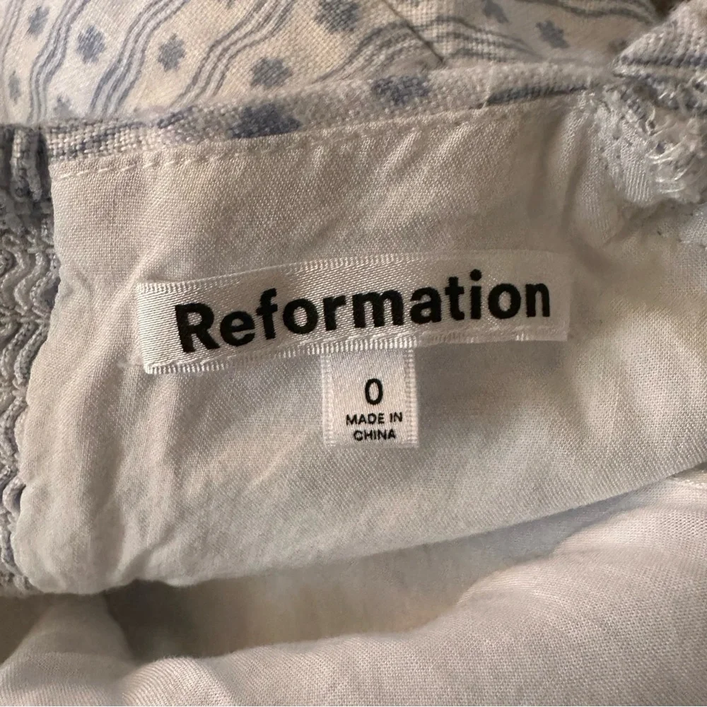 Reformation blue white Puff Sleeve Patterned lined Top square neckline size 0